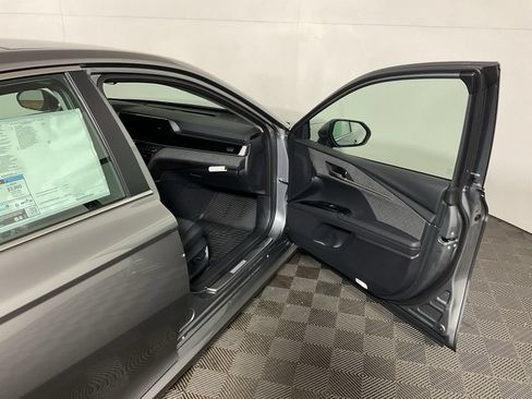 New 2026 Toyota Camry XLE AWD/4WD image 36