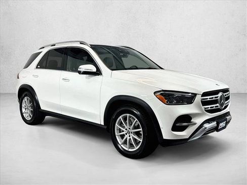 Used 2025 Mercedes-Benz GLE 350 4MATIC image 3