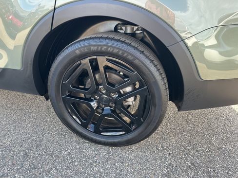 Used 2025 Kia Telluride EX X-Line AWD/4WD image 9