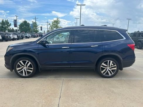 Used 2017 Honda Pilot Elite image 4