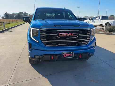 Used 2024 GMC Sierra 1500 AT4 w/ Technology Package image 4
