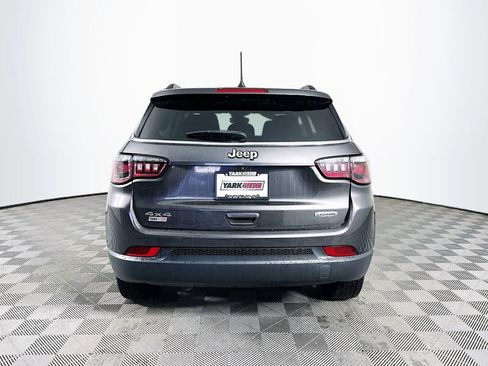 Certified 2022 Jeep Compass Latitude w/ Convenience Group image 10