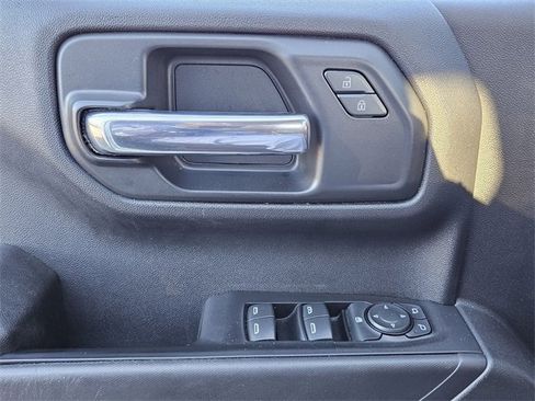 Used 2020 Chevrolet Silverado 1500 Custom w/ Custom Value Package image 25