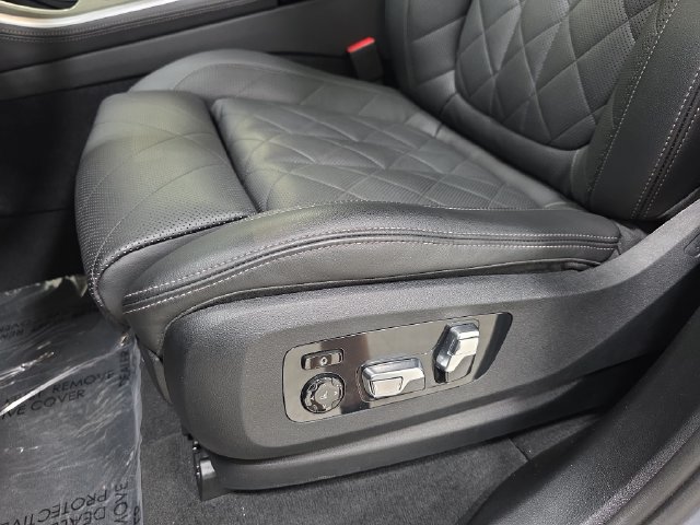 Certified 2025 BMW X5 xDrive40i w/ Climate Comfort Package AWD/4WD image 26