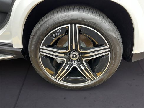 New 2026 Mercedes-Benz GLE 450 4MATIC Coupe image 8