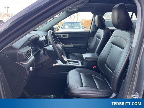 Certified 2023 Ford Explorer XLT w/ Equipment Group 202A image 24