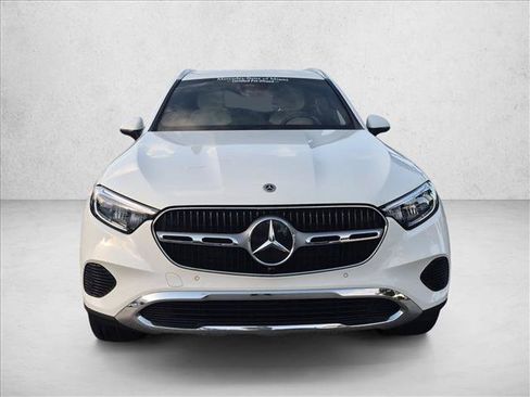 Used 2024 Mercedes-Benz GLC 300 image 2