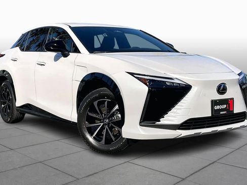Used 2026 Lexus RZ 350e image 3