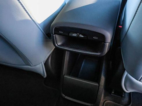 New 2026 Volvo EX30 Ultra w/ Climate Package image 19