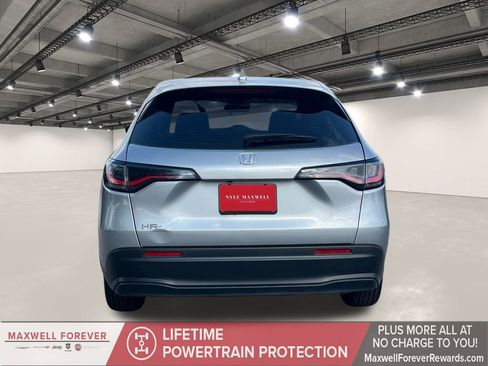 Used 2025 Honda HR-V LX image 15