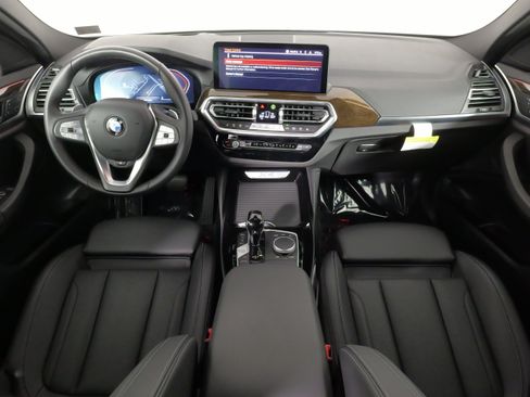 Used 2025 BMW X4 xDrive30i AWD/4WD image 37