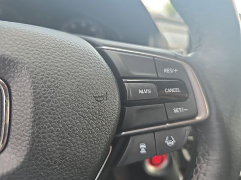 Used 2018 Honda Accord EX-L image 17