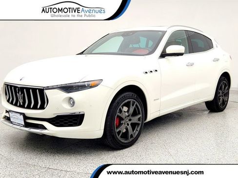 Used 2019 Maserati Levante GranLusso image 1
