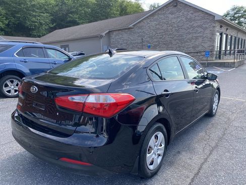 Used 2015 Kia Forte LX FWD image 5