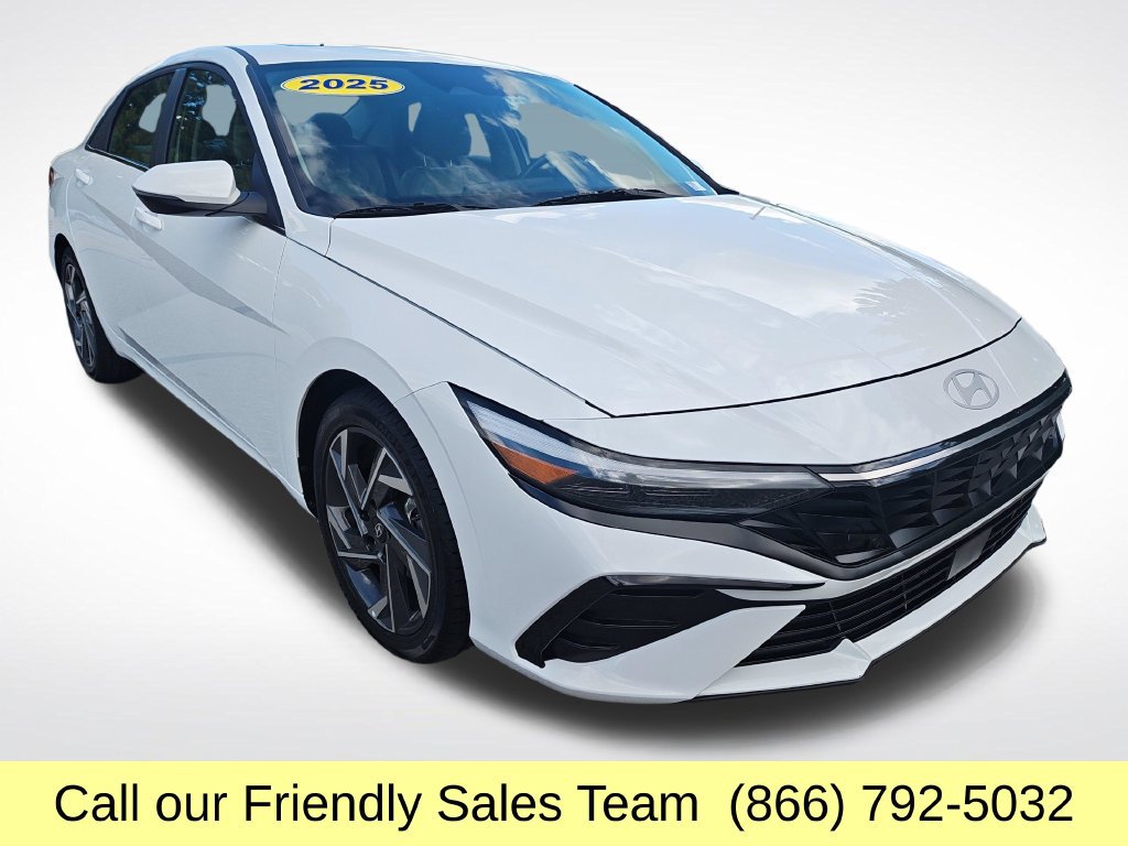 Used 2025 Hyundai Elantra Limited FWD image 9