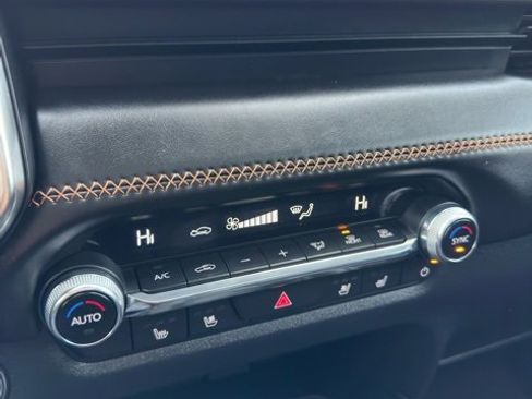 Used 2025 MAZDA CX-50 AWD 2.5 S w/ Premium Plus Pkg image 13