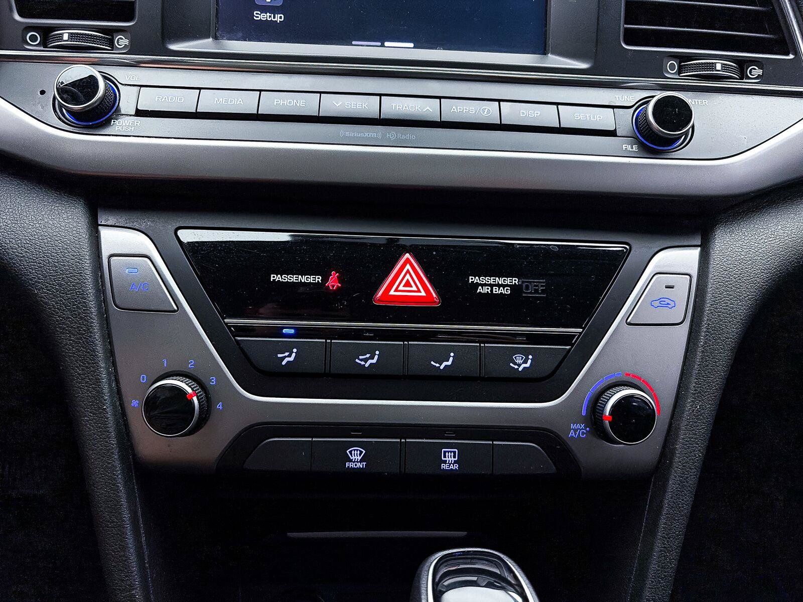 Used 2018 Hyundai Elantra SEL FWD image 19