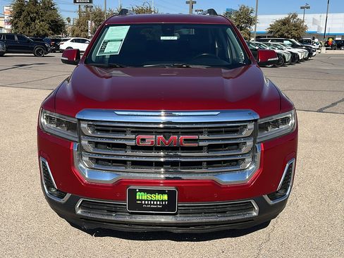 Certified 2023 GMC Acadia SLT image 2