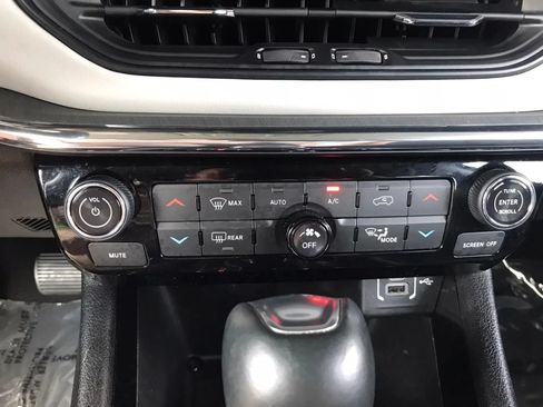 Used 2022 Jeep Compass Limited AWD/4WD image 25