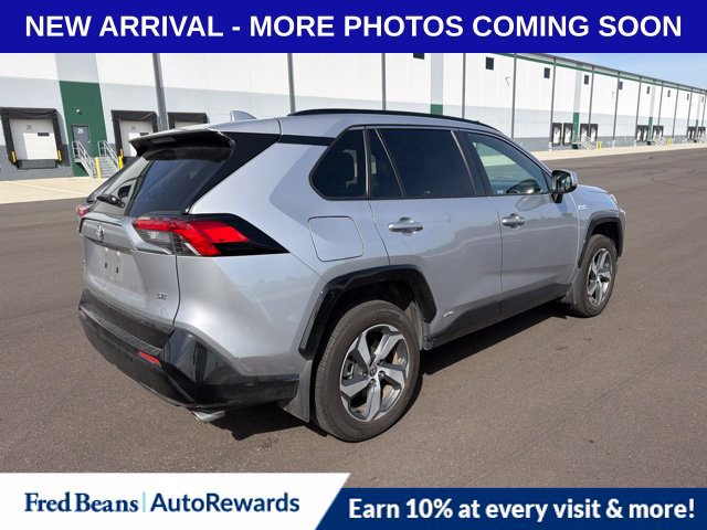 Used 2021 Toyota RAV4 SE w/ Weather & Moonroof Package AWD/4WD image 7