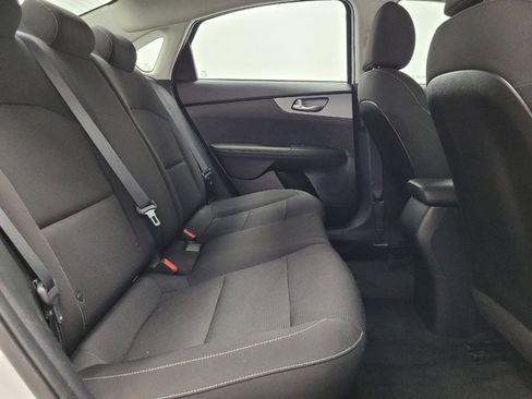 Used 2021 Kia Forte LXS FWD image 19