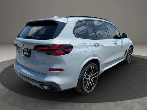 Used 2024 BMW X5 xDrive40i w/ M Sport Package AWD/4WD image 6
