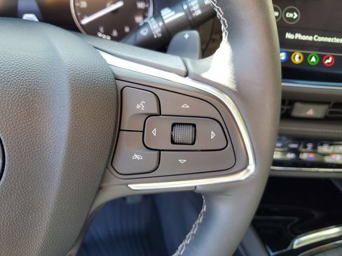Used 2023 Buick Envision Avenir AWD/4WD image 22
