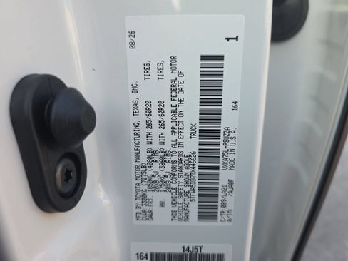 New 2026 Toyota Tundra Platinum w/ TRD Off-Road Package AWD/4WD image 33