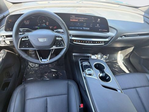 Certified 2024 Cadillac Lyriq Sport RWD image 7