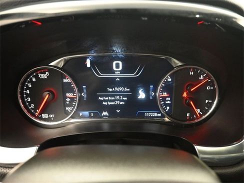 Used 2022 Chevrolet Traverse Premier image 6