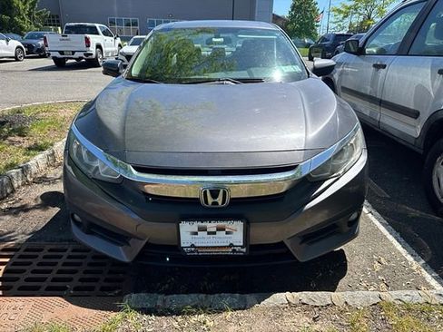 Used 2017 Honda Civic EX-T image 2