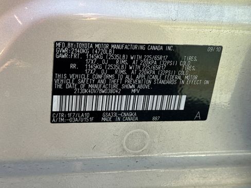 Used 2011 Toyota RAV4 Limited AWD/4WD image 38