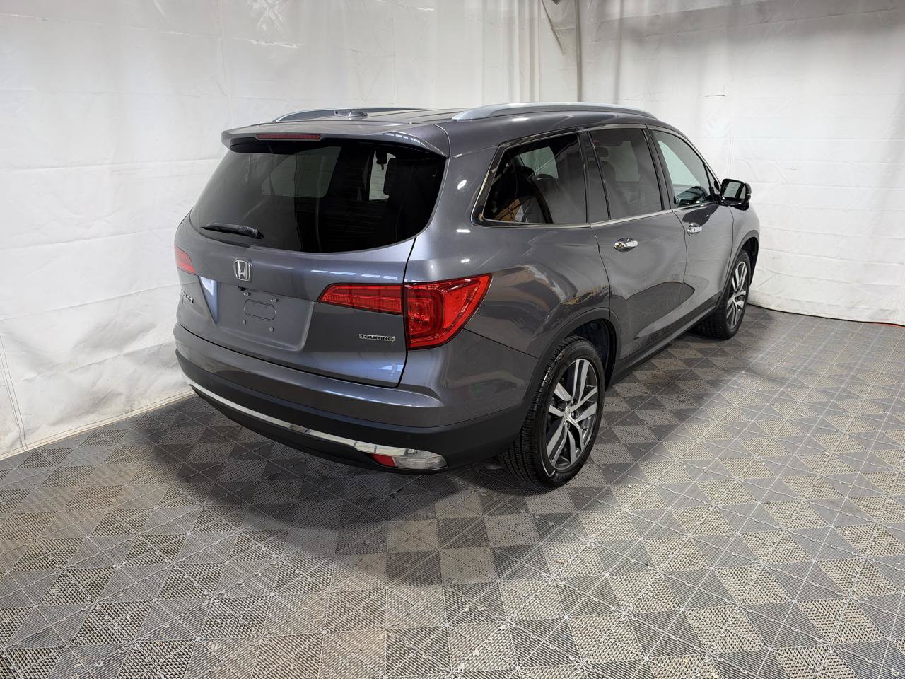 Used 2016 Honda Pilot Touring image 5