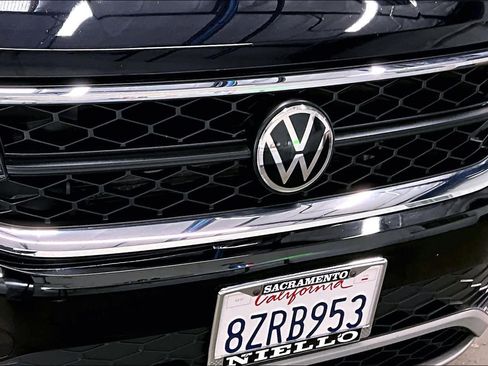 Used 2022 Volkswagen Taos S w/ IQ Drive S Package image 32