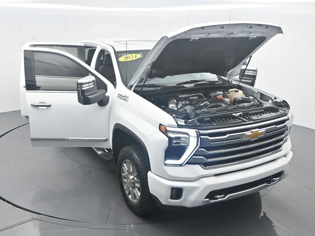 Used 2024 Chevrolet Silverado 2500 High Country w/ High Country Premium Package AWD/4WD image 42
