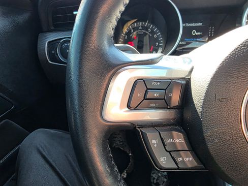 Used 2021 Ford Mustang GT RWD image 13