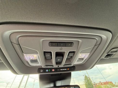 Used 2022 GMC Sierra 1500 Denali AWD/4WD image 47