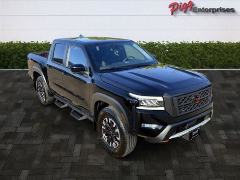 Used 2024 Nissan Frontier PRO-4X w/ Pro Convenience Package image 6