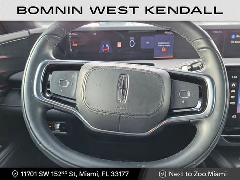 Used 2024 Lincoln Nautilus Reserve w/ Equipment Group 202A image 16