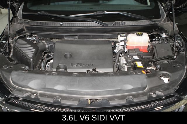 Used 2023 Buick Enclave Essence w/ Experience Buick Package AWD/4WD image 3