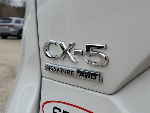 New 2025 MAZDA CX-5 Signature image 6