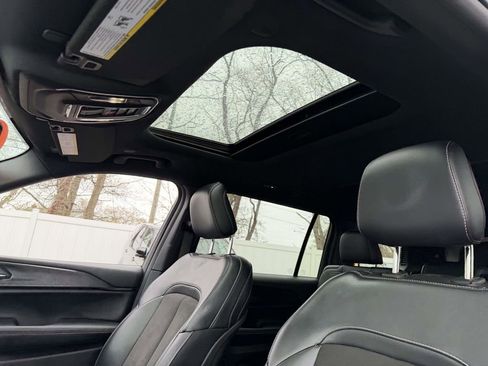 Used 2023 Jeep Grand Cherokee L Laredo AWD/4WD image 18