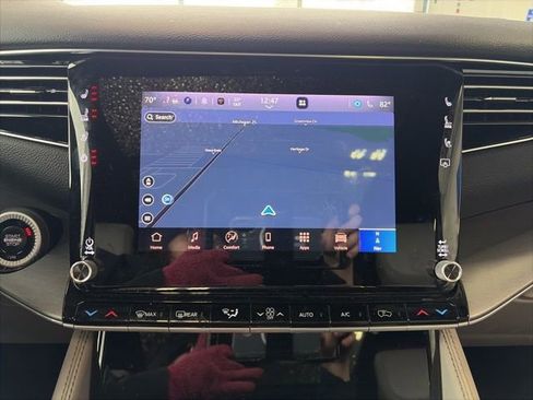 Certified 2025 Jeep Wagoneer 4WD w/ Premium Group I image 22