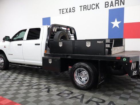 Used 2022 RAM 3500 Tradesman w/ Chrome Appearance Group AWD/4WD image 5
