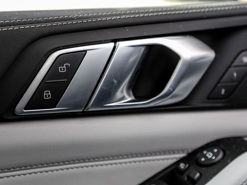 New 2026 BMW X5 xDrive50e w/ M Sport Package image 18