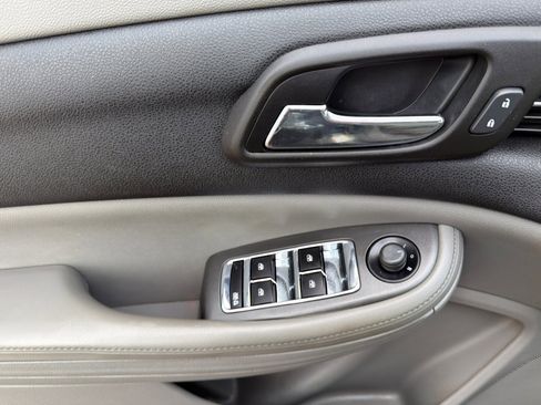 Used 2013 Chevrolet Malibu LS w/ Protection Package FWD image 10