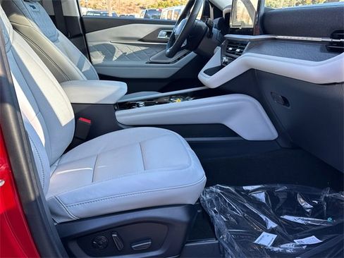 New 2026 Ford Explorer Platinum w/ LUX Leather Package image 13