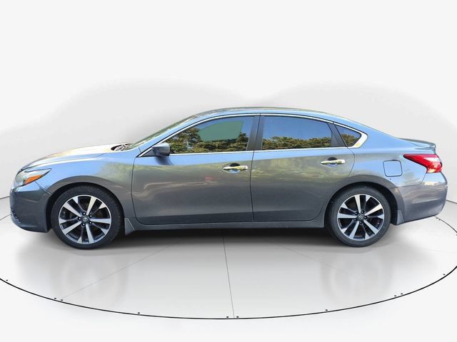 Used 2016 Nissan Altima 2.5 SR FWD image 10