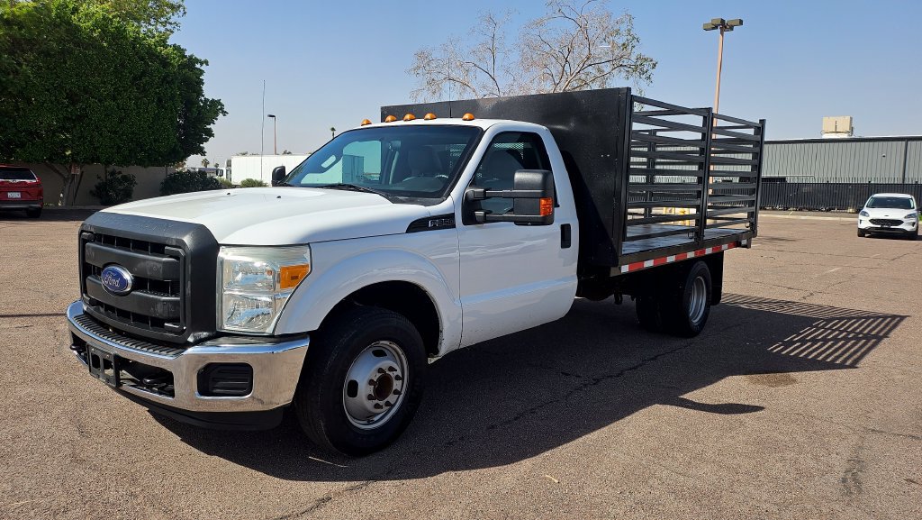 Used 2015 Ford F350 XL w/ Power Equipment Group RWD image 4