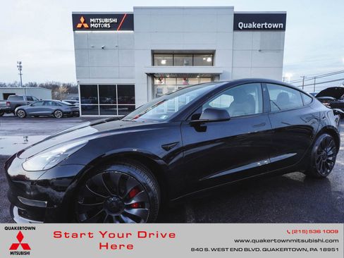 Used 2023 Tesla Model 3 Performance image 1